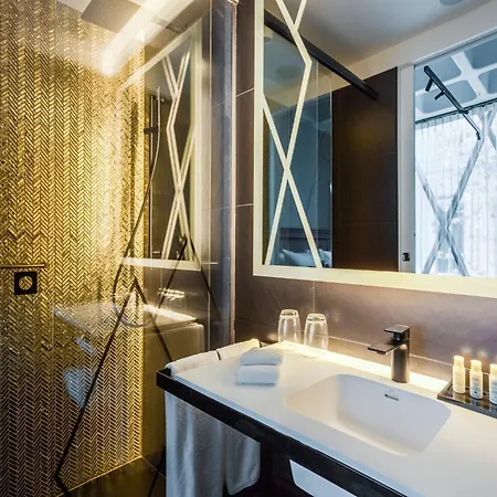 Hotel Indigo Warsaw Nowy Swiat By Ihg Exterior photo