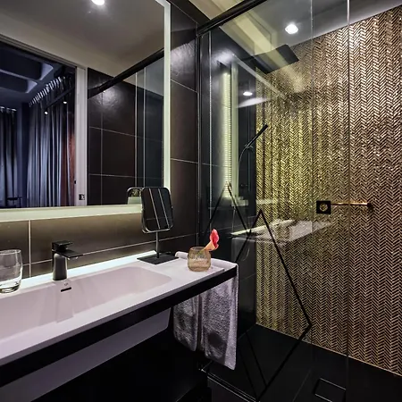 Hotel Indigo Warsaw Nowy Swiat By Ihg Exterior photo
