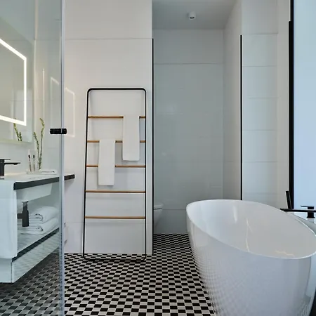 Hotel Indigo Warsaw Nowy Swiat By Ihg Exterior photo